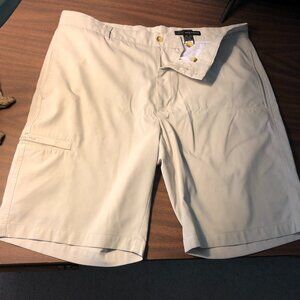 Men's Greg Norman Shorts Size 36